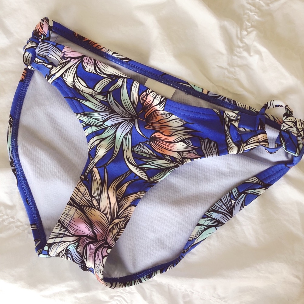 pineapple bikini bottoms